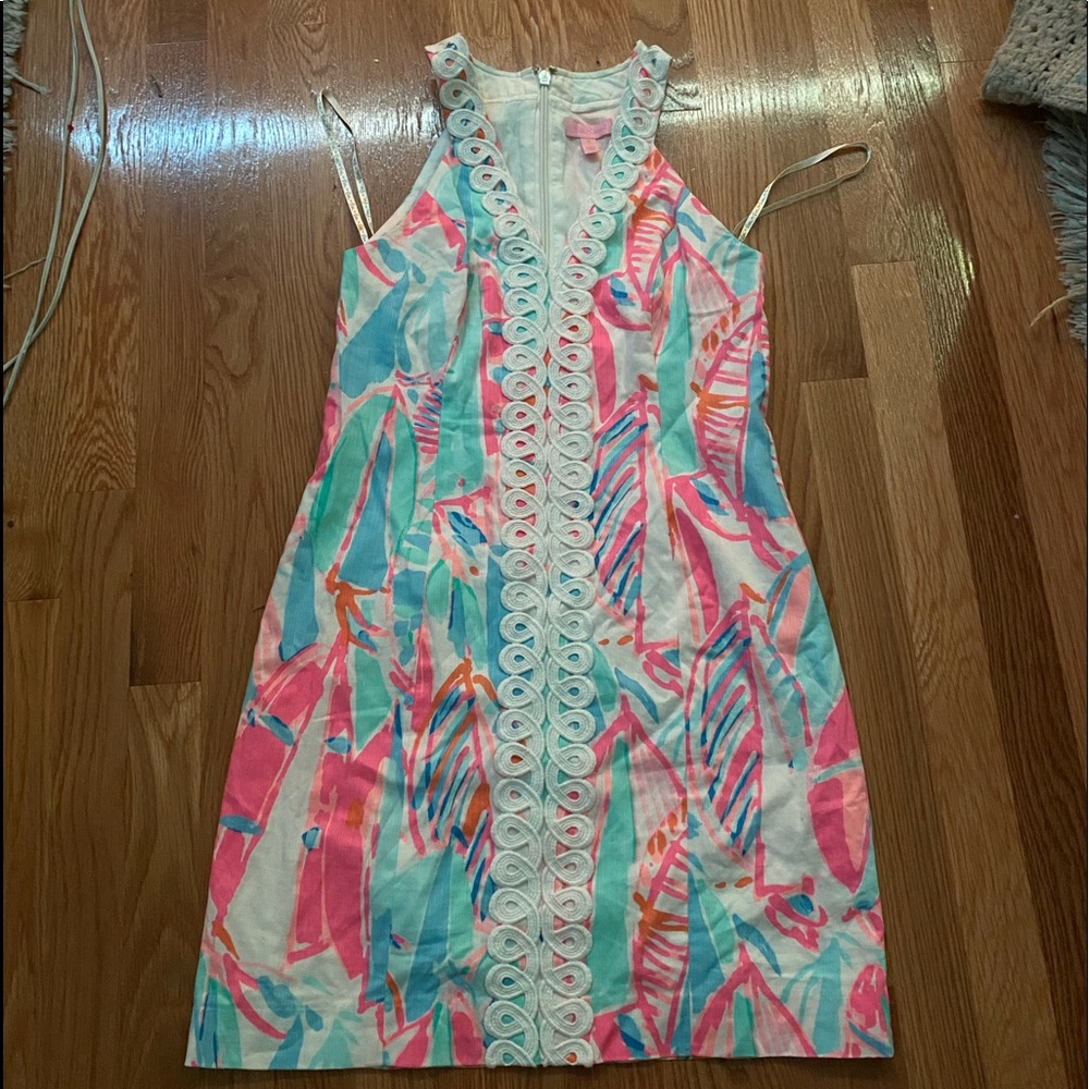Lilly Pulitzer floral shift dress size 4